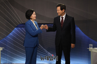[포토] 토론회 참석한 박영선·오세훈