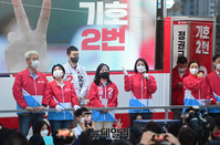 [포토] 오세훈 지원유세 나선 배현진 의원