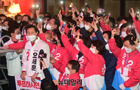 [포토] 파이널유세에 신촌 찾은 오세훈 후보