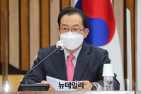 [포토] 원내대책회의 참석한 이종배 국민의힘 정책위의장