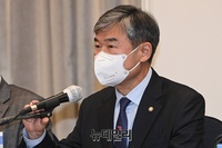 [포토] 국군포로 문제 현황 주제로 발제하는 조태용 의원