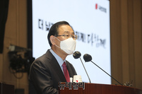 [포토] 의원총회 참석한 주호영 권한대행