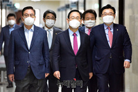 [포토] 국민의힘 전국위원회 참석하는 주호영·정우택
