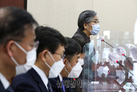 [포토] 업무보고 하는 정은경 질병관리청장