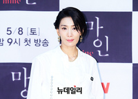  [포토] 걸크러쉬 아우라 뽐내는 배우 김서형