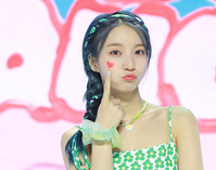 [포토] 오마이걸 비니 "저 컴백했어요"