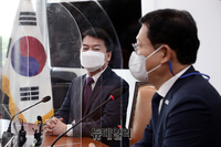 [포토] 환담 나누는 송영길·안철수