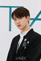 [포토] 이펙스 예왕 "8인조로 데뷔했어요"