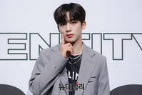 [포토] 위아이 김요한 '꽃미남 미소'