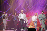 [포토] 무대 장악한 아이돌그룹 '위아이' 