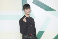 [포토] 배우 정건주 '포즈만 취해도 화보'