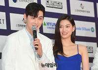 [포토] 얼굴천재 차은우 "드림콘서트 MC 맡았어요"