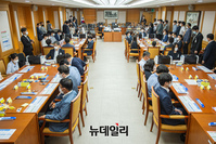 [포토] 인천 연수을 민경욱 총선 소송 오늘 재검표