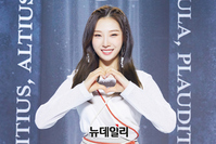 [포토] 이달의소녀 하슬 "사랑스럽게 찾아왔어요"