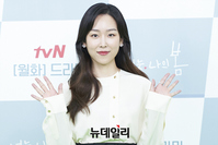 [포토] 봄꽃 처럼 이쁜 '서현진'