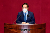 [포토] 당선 인사말 하는 박홍근 예산결산특별위원장