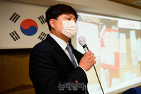 [포토] 박주현 변호사 "4.15 선거 투표용지 진위 밝혀야"