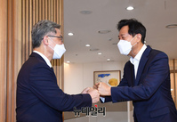 [포토] 오세훈 서울시장 만난 최재형 전 감사원장