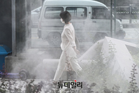 [포토] 폭염에 분사되는 인공안개