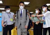 [포토] 최강욱 재판에 증인으로 출석하는 이동재 전 채널A 기자