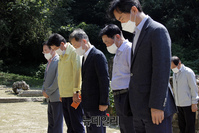 [포토] UN화장장 시설 방문한 최재형 전 감사원장