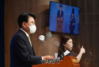 [포토] '윤석열 캠프 정책자문단' 1차 명단 발표하는 장제원