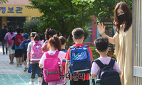[포토] 사회적 거리두기 4단계 '2학기 등교수업 시작'