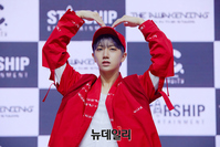 [포토] 크래비티 원진 "타이틀곡 '가스 페달'도 사랑해주세요"