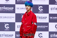 [포토] 크래비티 형준, 여심 녹이는 훈남 눈빛