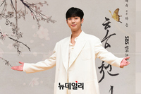 [포토] 안효섭 "드라마 '홍천기' 많이 기대해주세요"