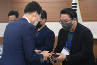 [포토] 변협 우수 언론인상 수상하는 노경민 뉴데일리 기자