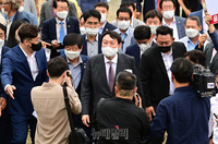 [포토] 논산 명재고택 찾은 윤석열