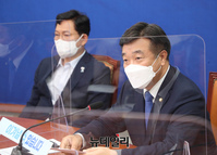 [포토] 최고위 참석한 윤호중 민주당 원내대표