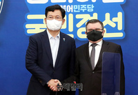 [포토] 안드레이 쿨릭 주한 러시아 대사 만난 송영길 대표