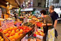 [포토] 추석 앞두고 전통시장 찾은 시민들