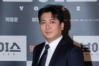 [포토] 배우 박명훈 "영화 '보이스' 15일 개봉합니다"