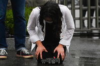 [포토] 그린스마트미래학교 반대하며 무릎 꿇은 학부모