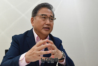 [포토] 외교 현안 관련 인터뷰 갖는 박진 의원