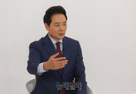 [포토] 질문에 답하는 장성민 국민의힘 대선 예비후보