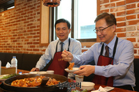 [포토] 강원지역 국민의힘 당원 만난 최재형