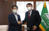 [포토] 권영진 대구시장과 면담하는 윤석열