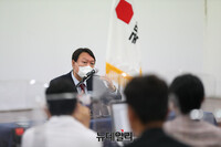 [포토] TK지역 민심 잡기 나선 윤석열 "대구·경북 행정통합 추진"