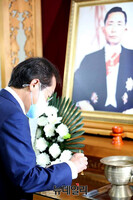 [포토] 박정희 생가 찾은 홍준표