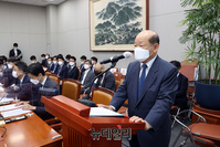 [포토] 인사말 하는 송두환 국가인권위원장