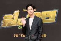 [포토] 이원근 "군 전역 후 '원 더 우먼' 복귀해서 기뻐요"