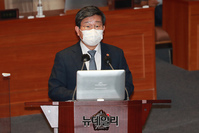 [포토] 국회 출석한 전해철 행정안전부 장관