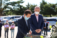 [포토] 임진각 망배단 찾은 홍준표