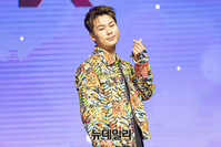 [포토] 니크 타이치 "데뷔해서 기뻐요"