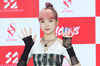 [포토] 핫이슈 다인 "오늘도 해외 팬들에게 감동 받았어요"