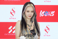 [포토] 핫이슈 형신 "팬들 여러분 우리 컴백했어요"